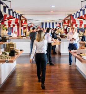 Image de cocktail dinatoire avec petits fours